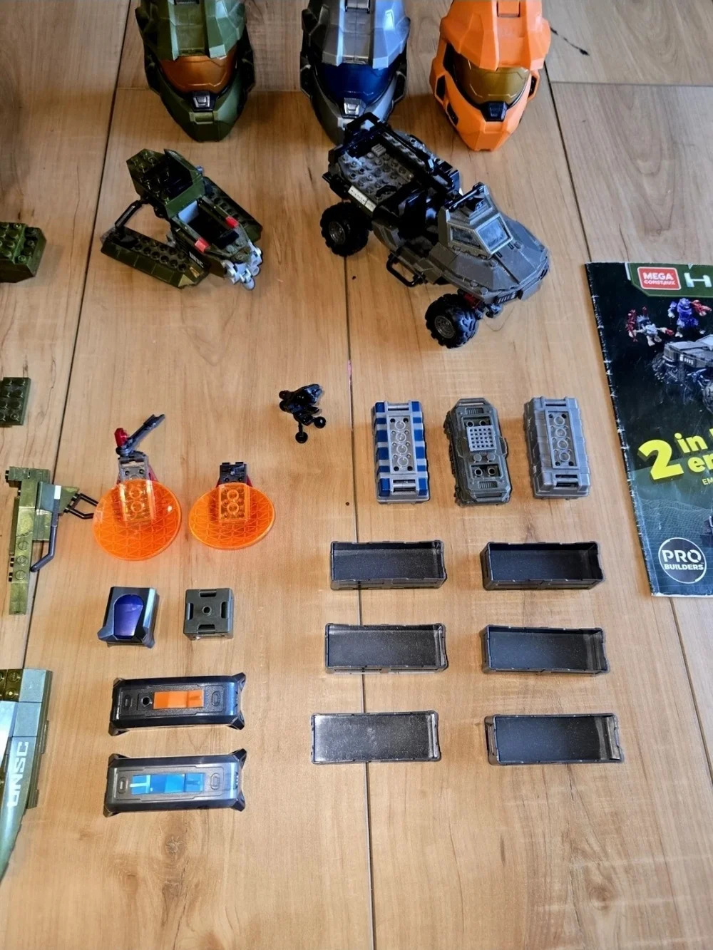 Mega Bloks Construx Halo Pelican Vehicles Minifigs Figures Guns Accessories Lot